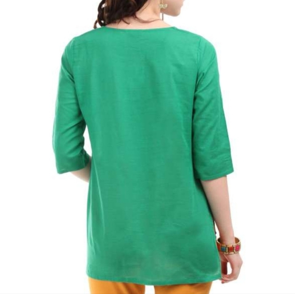 XXL / 2X 100% Cotton Embroidered Tunic with 3/4 Sleeve Vented Hem - Picture 3 of 7